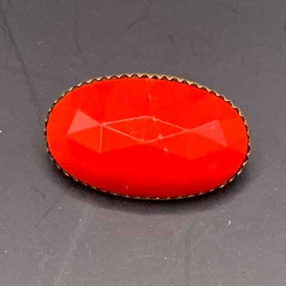 Antique Small Red Front Faceted Domed Cabochon Brooch C Clasp J290 - Picture 1 of 7